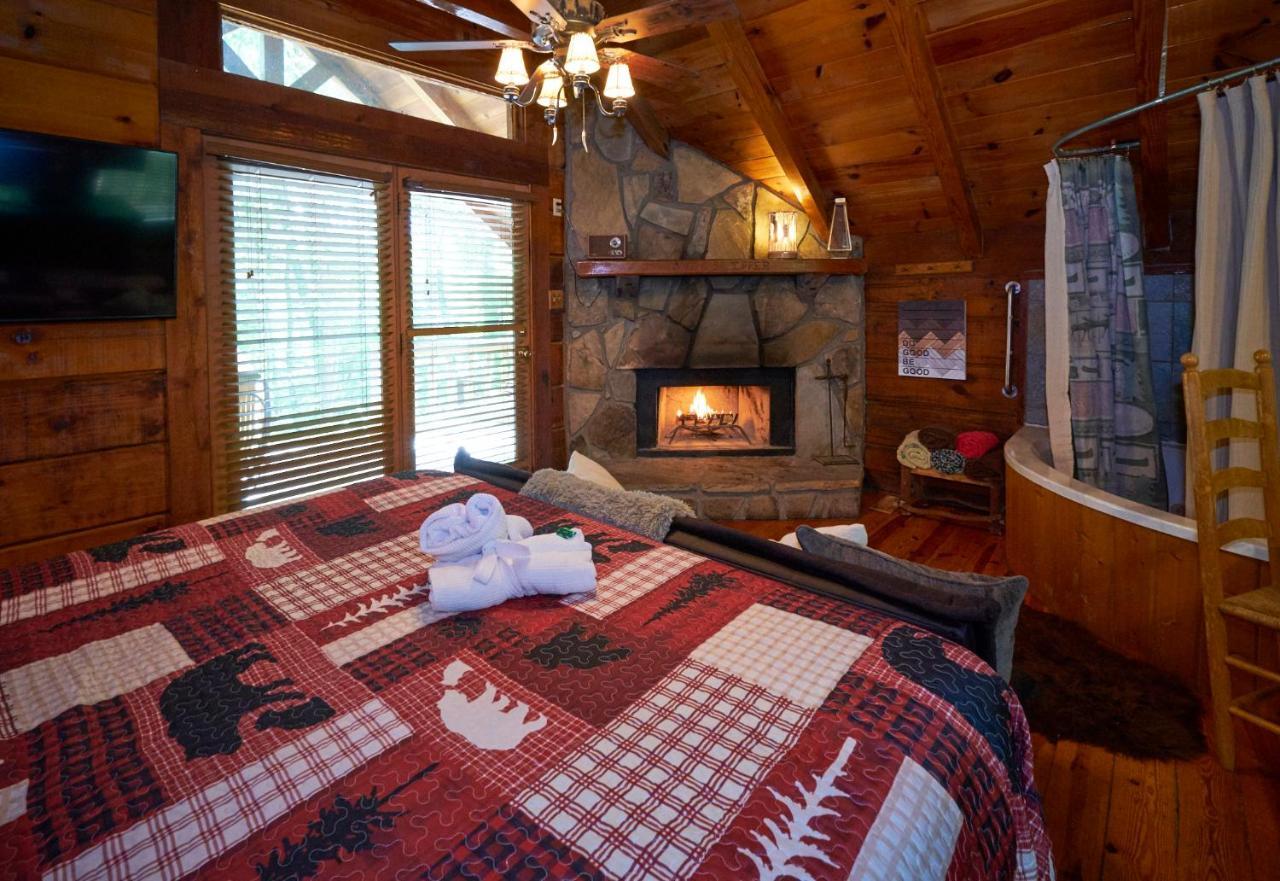 Gatlinburg Area Hottub Cabin - Ladyslipper Сивиървил Екстериор снимка